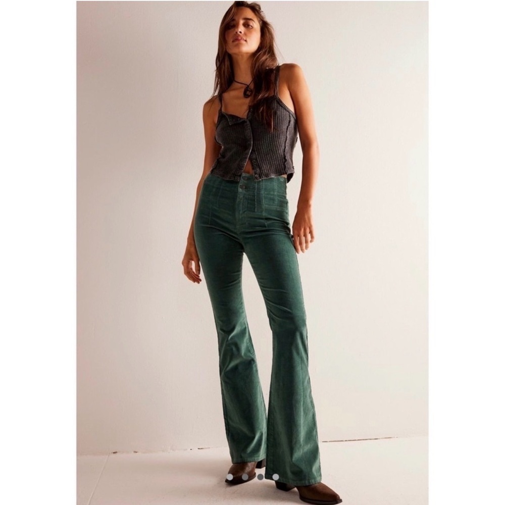 NWOT Free People We the People Green Corduroy Flares